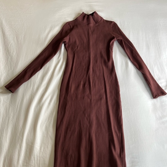 Layla Snatched Midi Dress- Chesnut - Picture 6 of 6